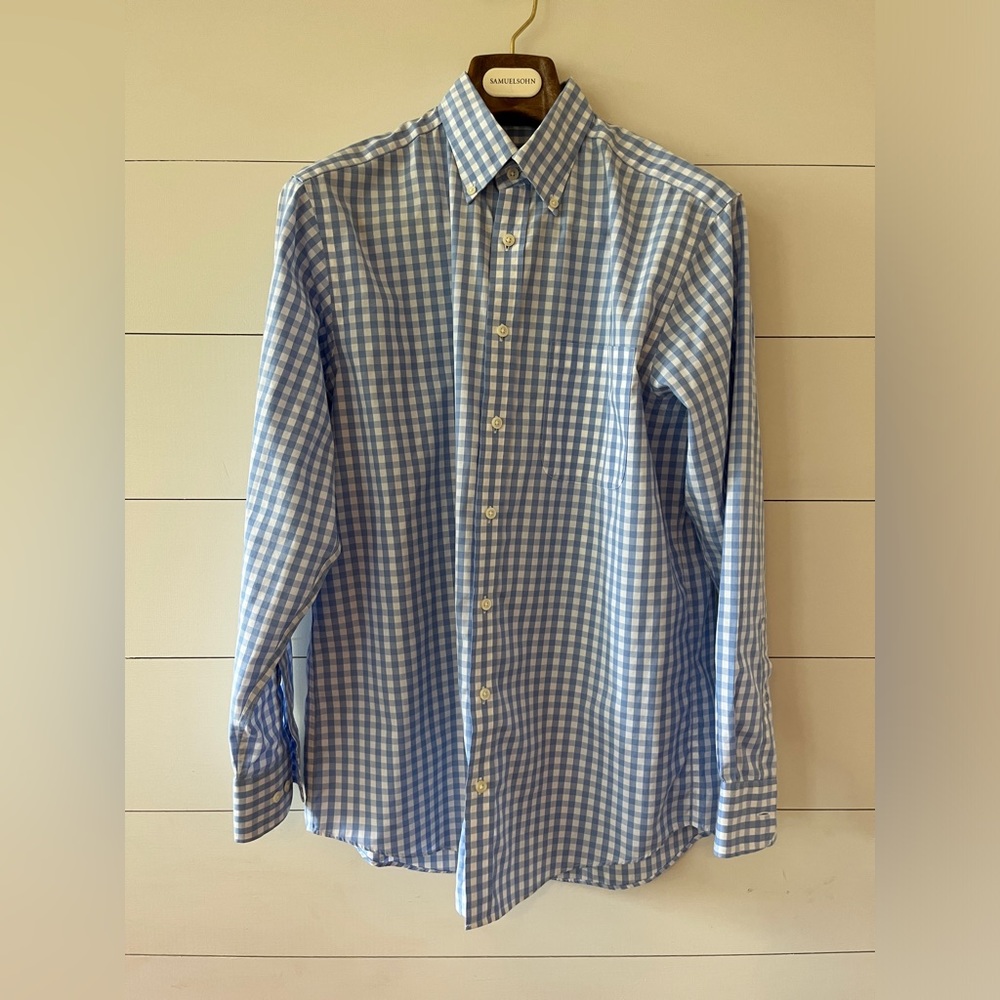 Charles Tywhitt. Non iron. Classic fit. Mens button down. Medium